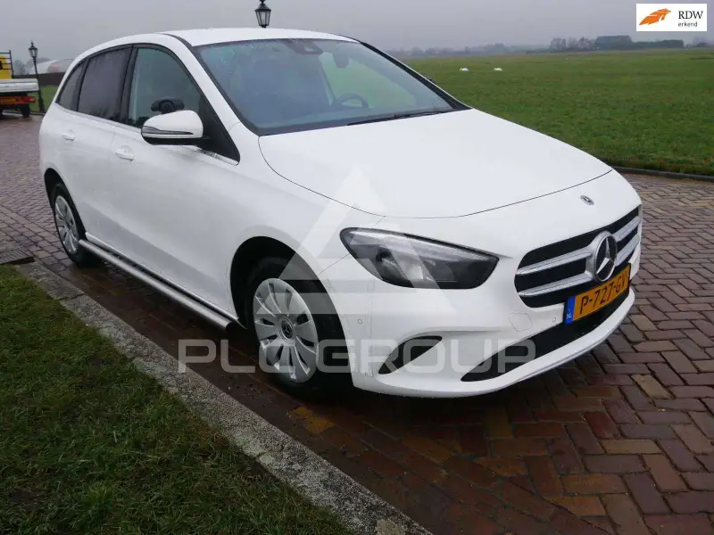 2022 Mercedes Benz B 200
