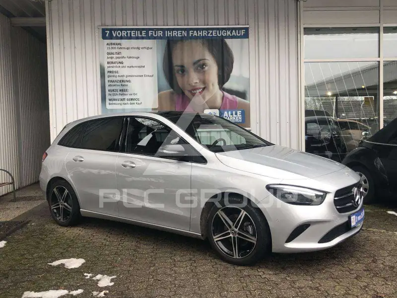 2022 Mercedes Benz B 200