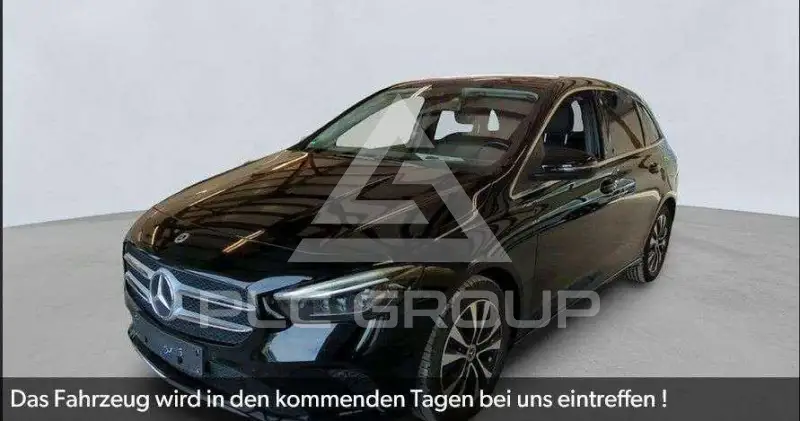 2022 Mercedes Benz B 200