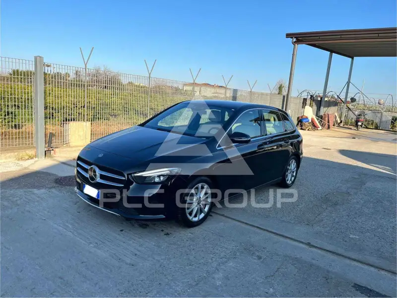 2022 Mercedes Benz B 200