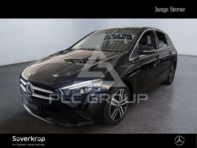 2022 Mercedes Benz B 200