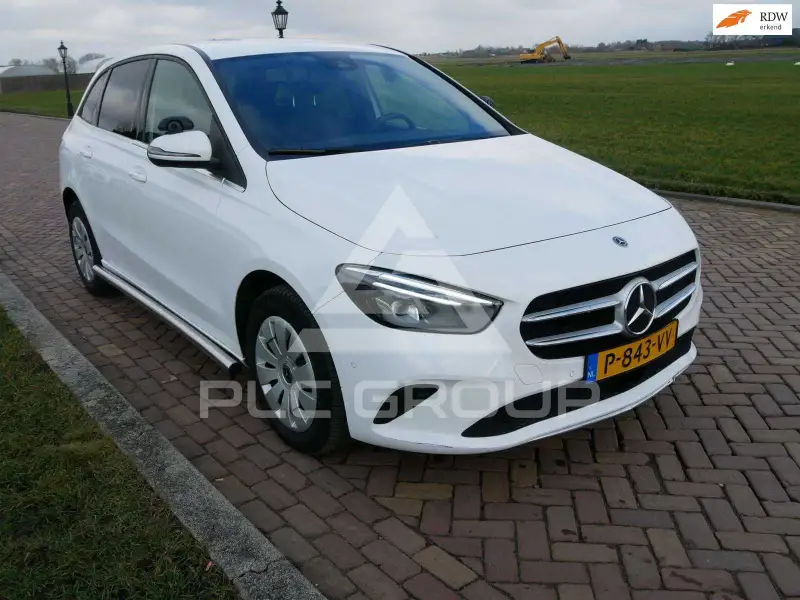 2022 Mercedes Benz B 200