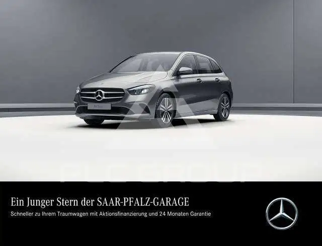 2022 Mercedes Benz B 200