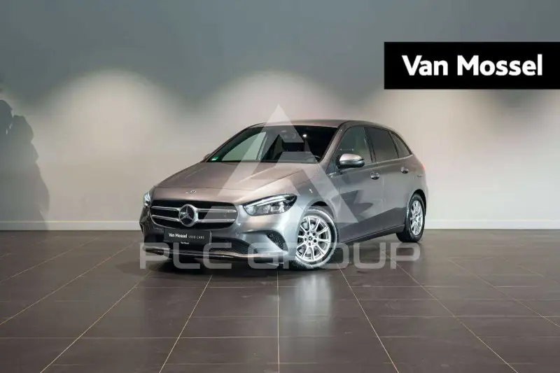 2022 Mercedes Benz B 200