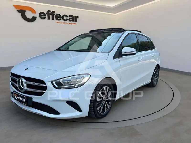 2022 Mercedes Benz B 200