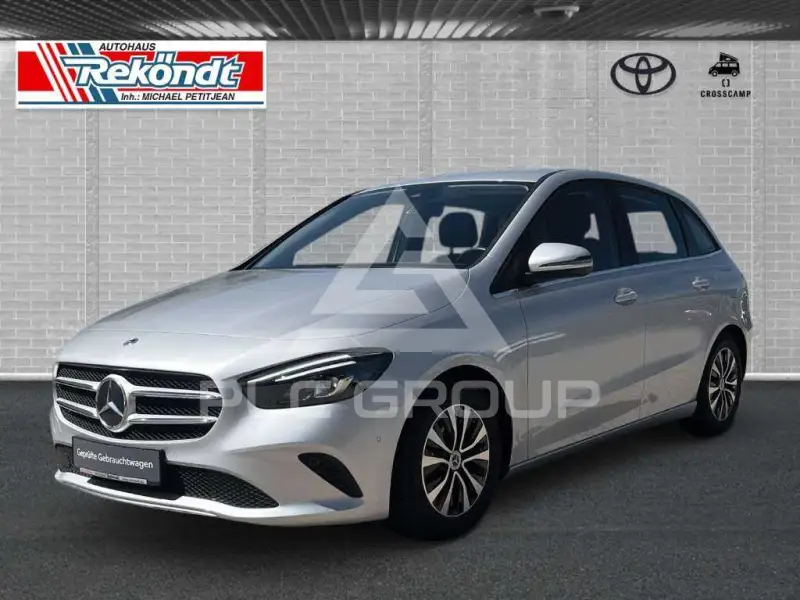 2022 Mercedes Benz B 200