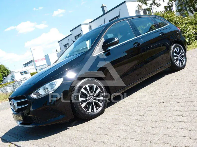 2022 Mercedes Benz B 200