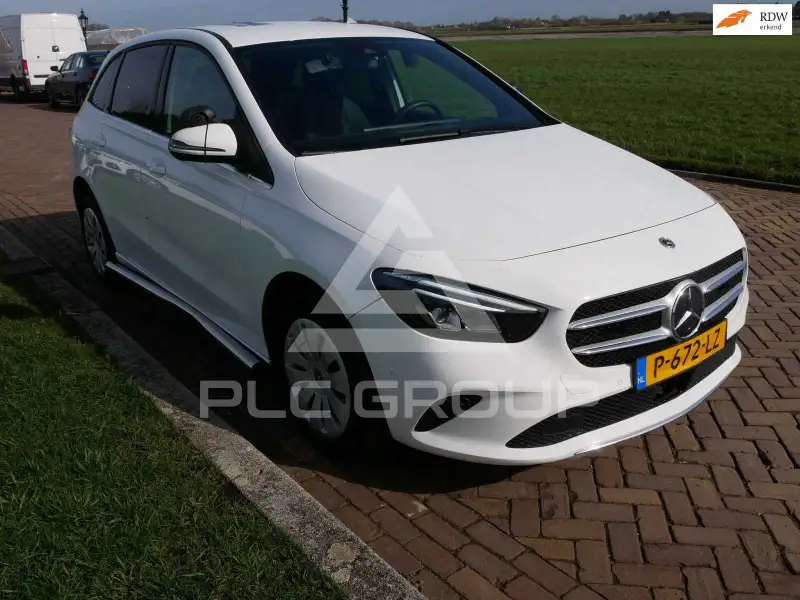 2022 Mercedes Benz B 200