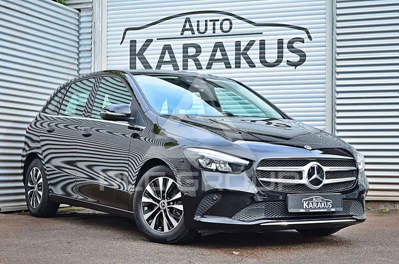 2022 Mercedes Benz B 200