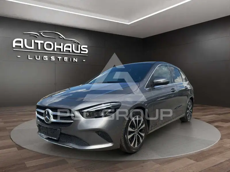 2022 Mercedes Benz B 200