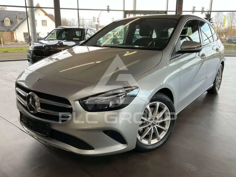 2022 Mercedes Benz B 200