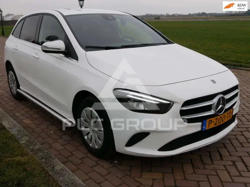 2022 Mercedes Benz B 200