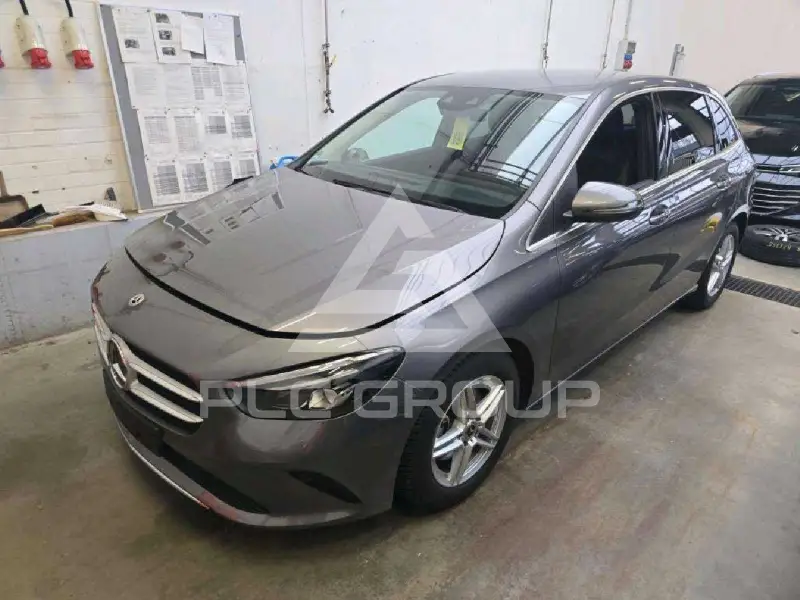 2022 Mercedes Benz B 200