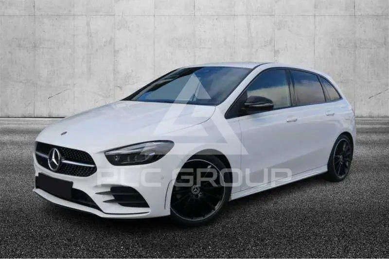 2022 Mercedes Benz B 200