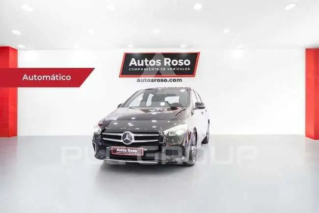 2022 Mercedes Benz B 200