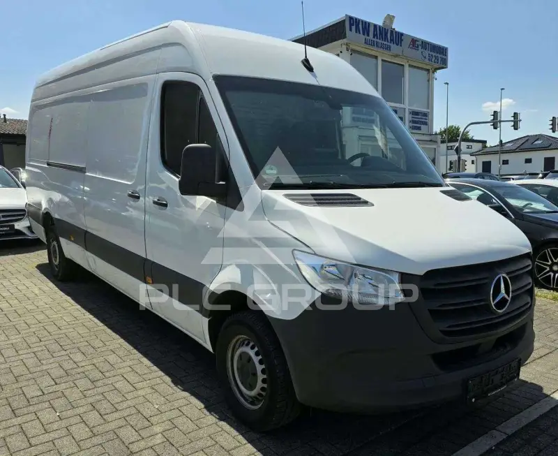 2022 Mercedes Benz Sprinter