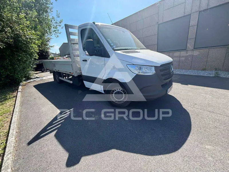 2022 Mercedes Benz Sprinter