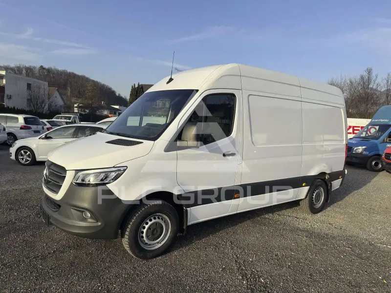 2022 Mercedes Benz Sprinter
