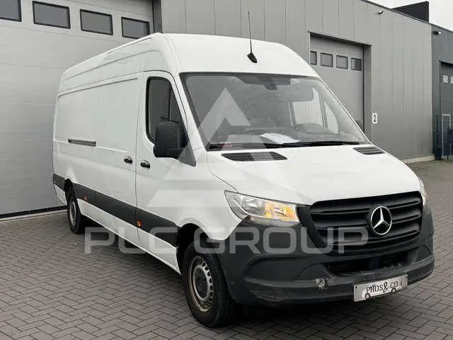 2022 Mercedes Benz Sprinter