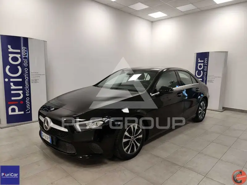 2022 Mercedes Benz A 180