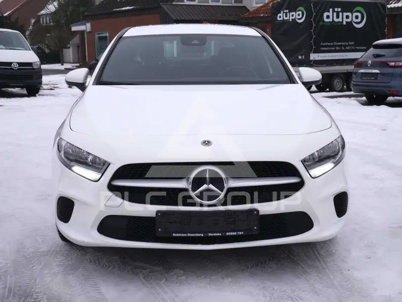 2022 Mercedes Benz A 180