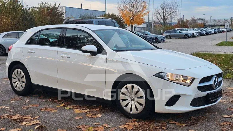 2022 Mercedes Benz A 180