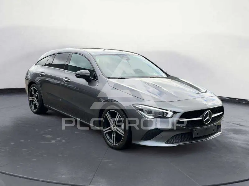 2022 Mercedes Benz CLA 200