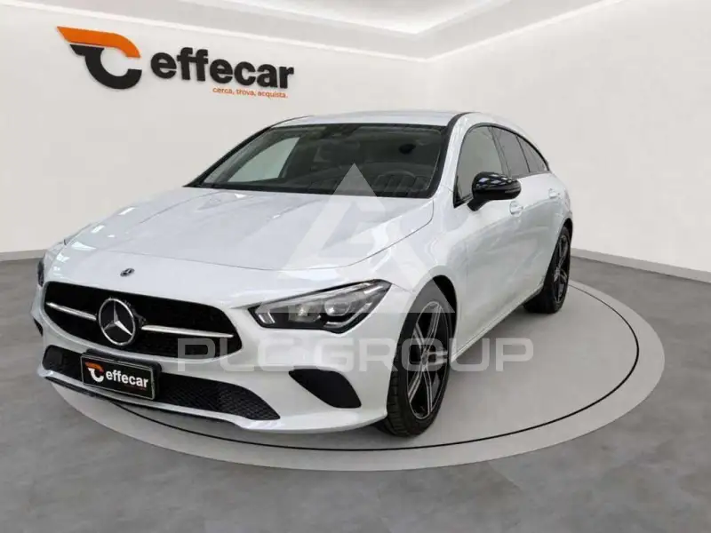 2022 Mercedes Benz CLA 200
