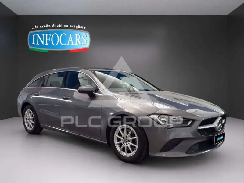 2022 Mercedes Benz CLA 200