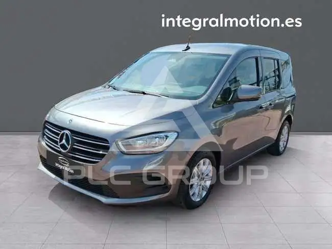 2022 Mercedes Benz A 180