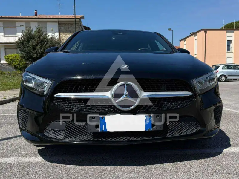 2022 Mercedes Benz A 180