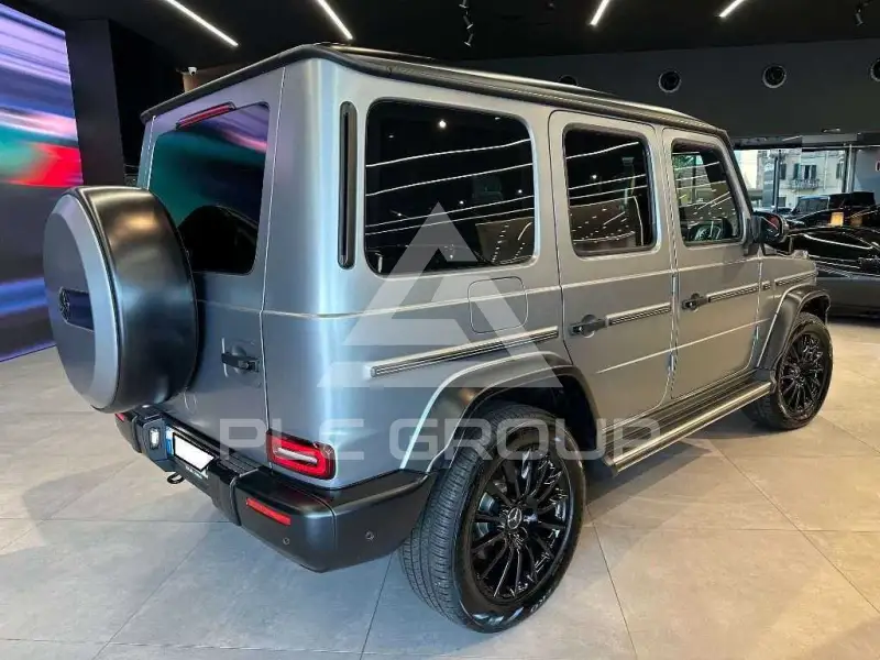 2022 Mercedes Benz G 400