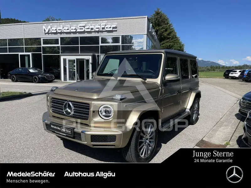 2022 Mercedes Benz G 400