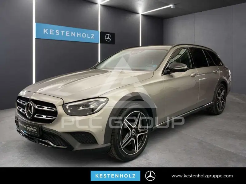 2022 Mercedes Benz E 400
