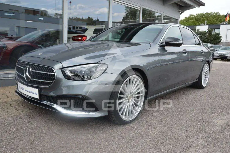 2022 Mercedes Benz E 400