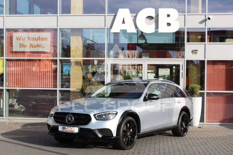 2022 Mercedes Benz E 400