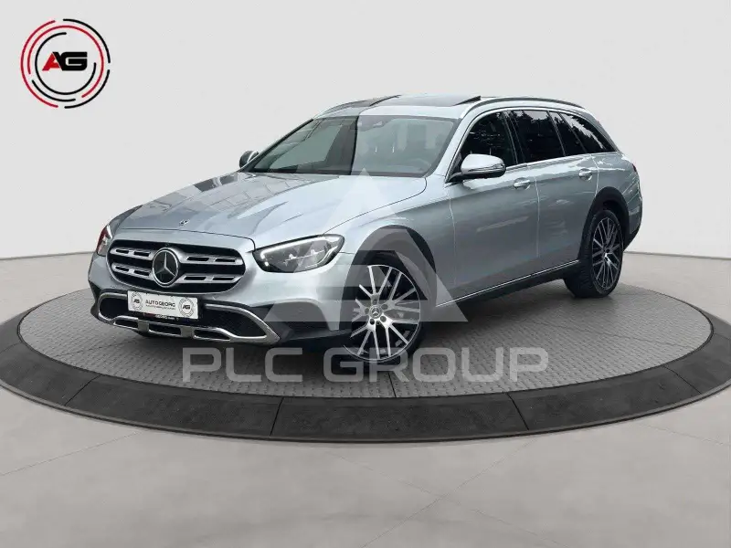 2022 Mercedes Benz E 400