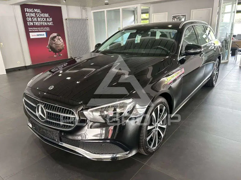 2022 Mercedes Benz E 300