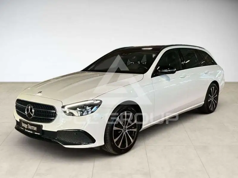 2022 Mercedes Benz E 300
