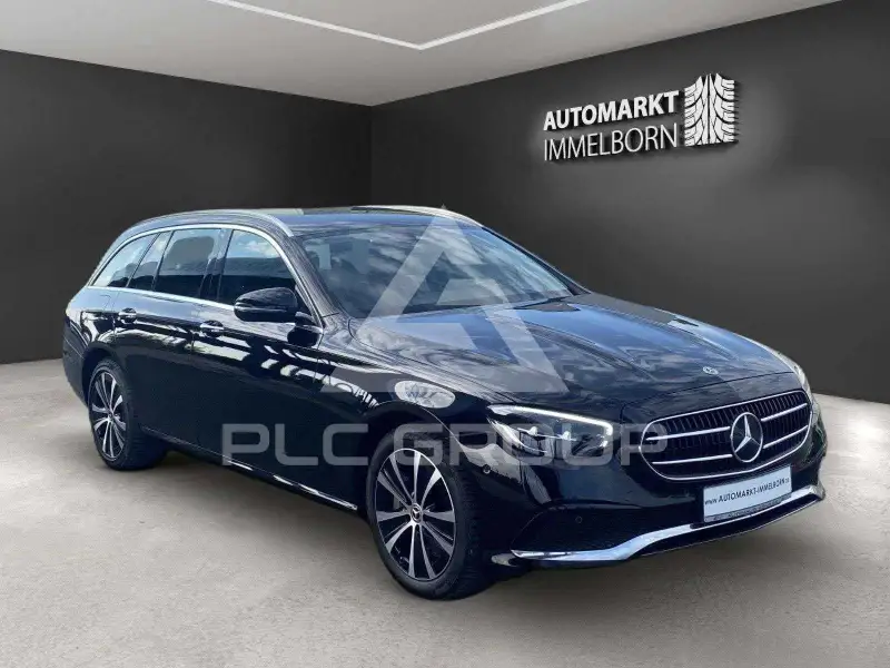 2022 Mercedes Benz E 300