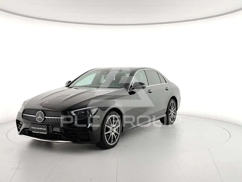 2022 Mercedes Benz E 300