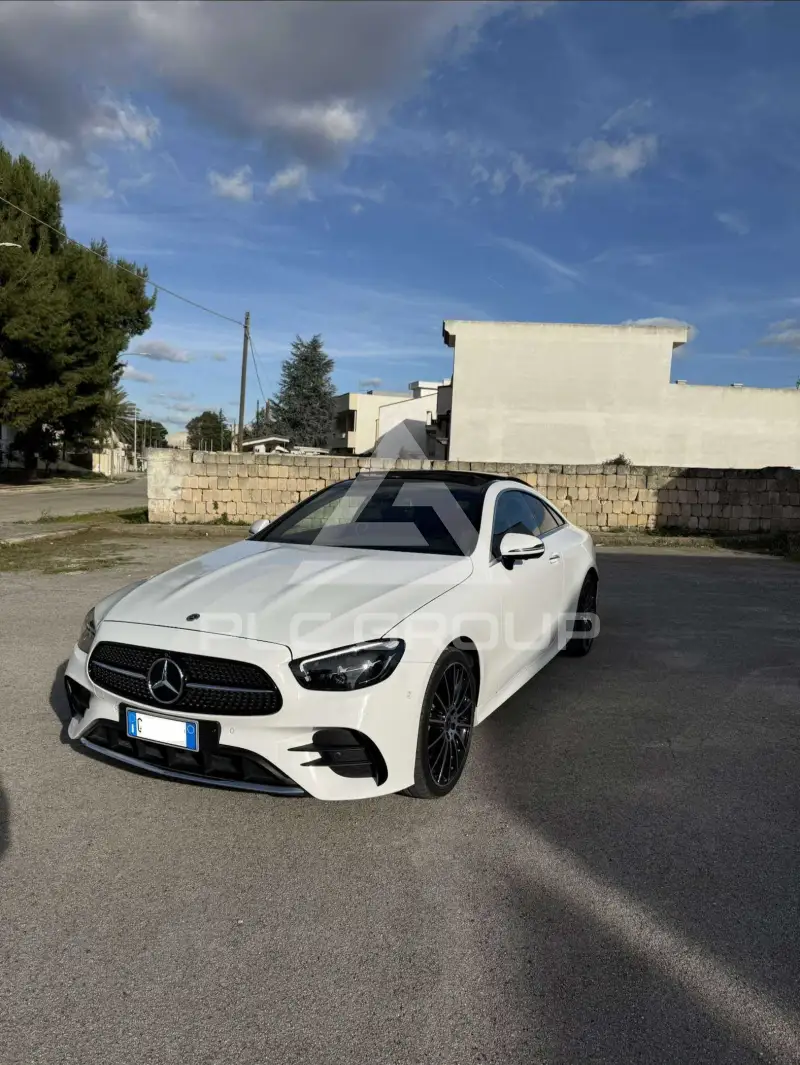 2022 Mercedes Benz E 300