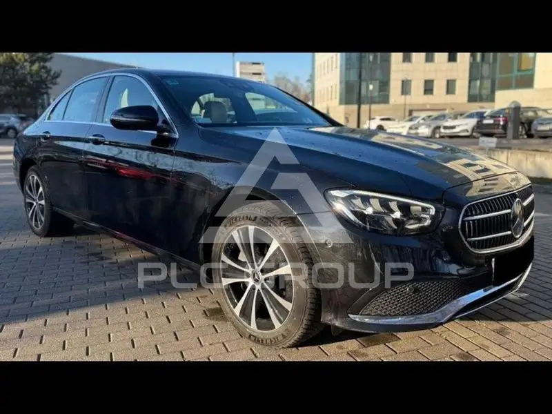 2022 Mercedes Benz E 300
