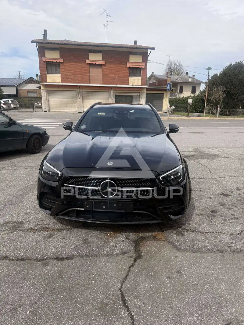 2022 Mercedes Benz E 300