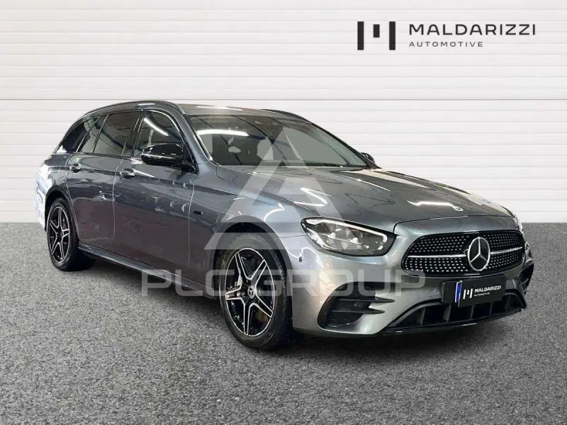 2022 Mercedes Benz E 300