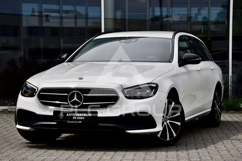 2022 Mercedes Benz E 300