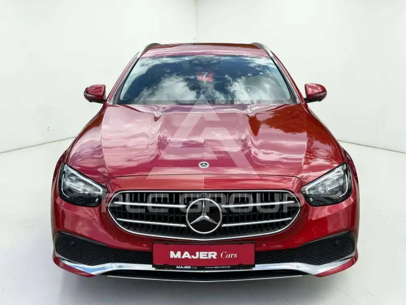 2022 Mercedes Benz E 300