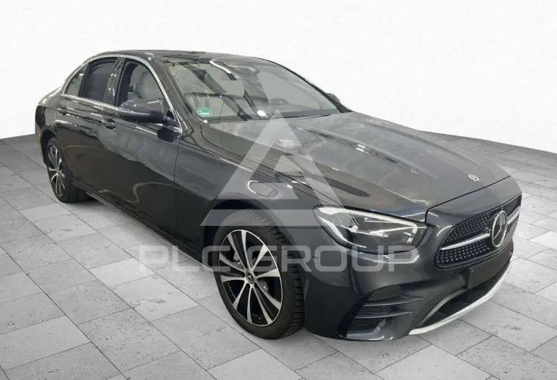 2022 Mercedes Benz E 300