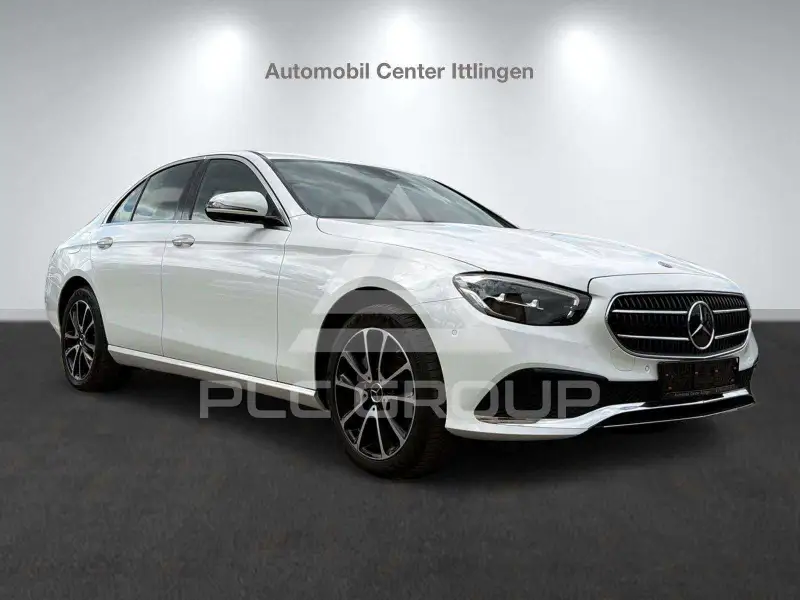 2022 Mercedes Benz E 300