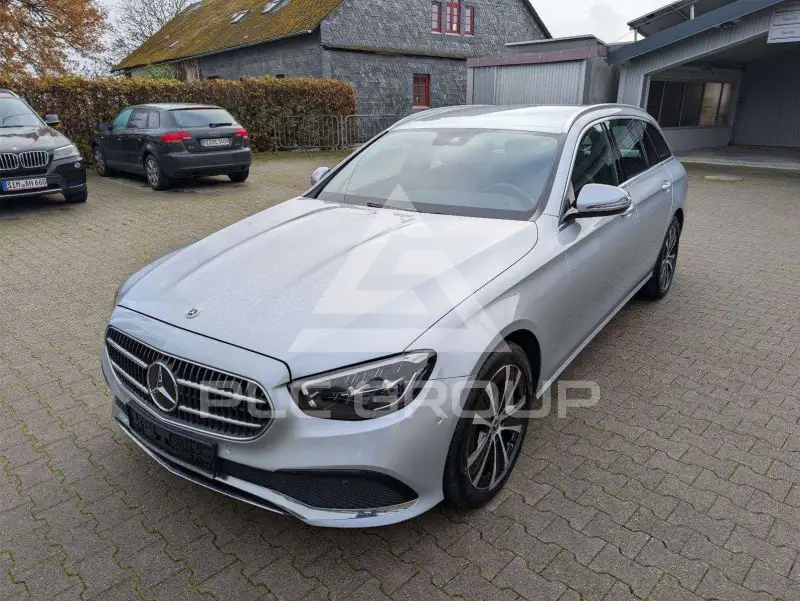 2022 Mercedes Benz E 300